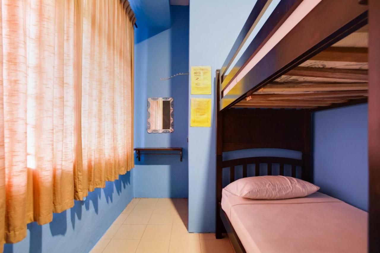 Spot On 89644 Retto Hotel Skudai Exterior foto